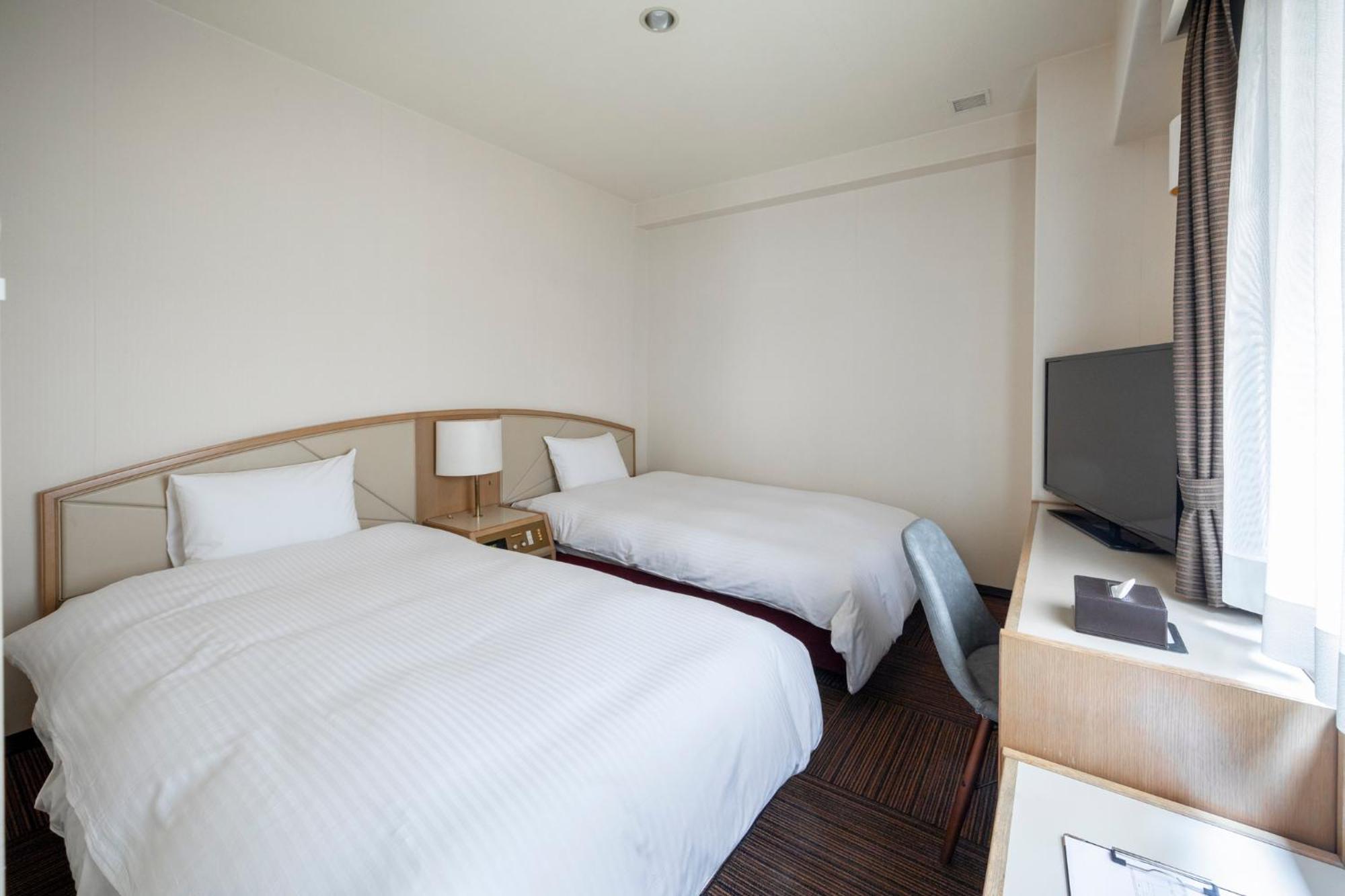 Court Hotel Niigata Exterior photo