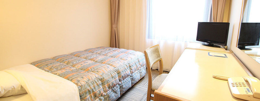 Court Hotel Niigata Exterior photo