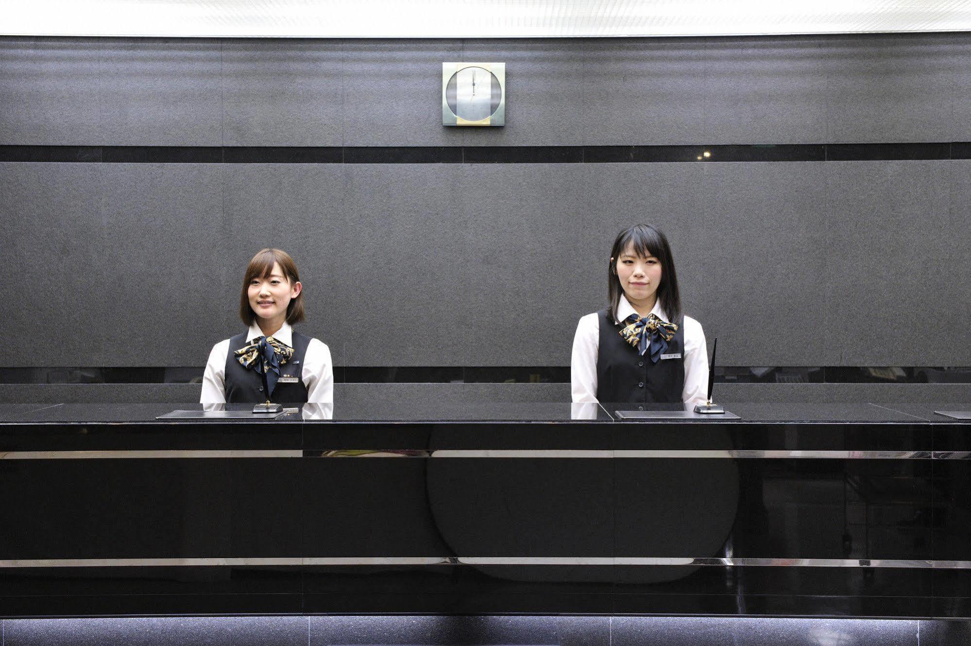 Court Hotel Niigata Exterior photo