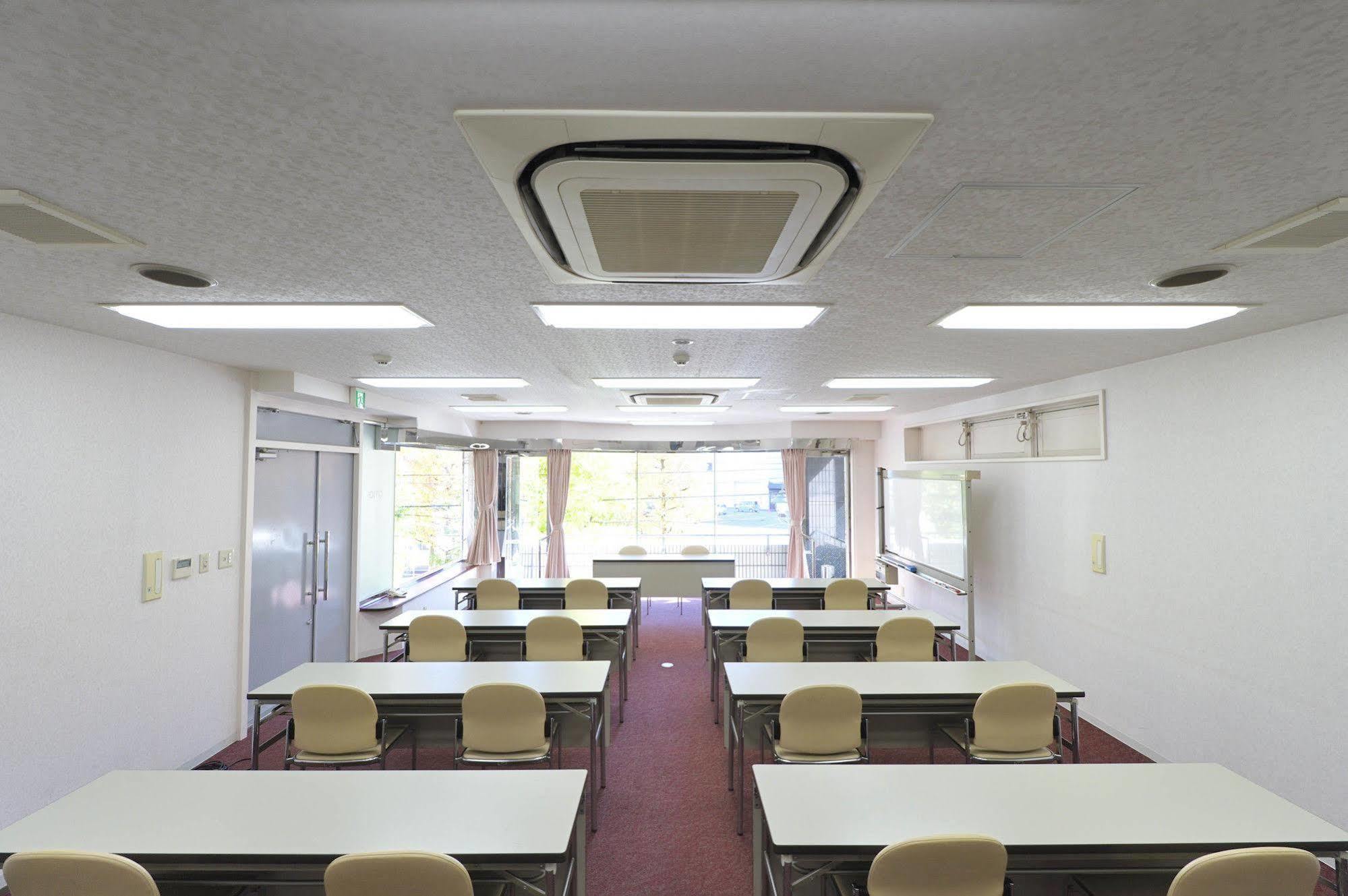 Court Hotel Niigata Exterior photo